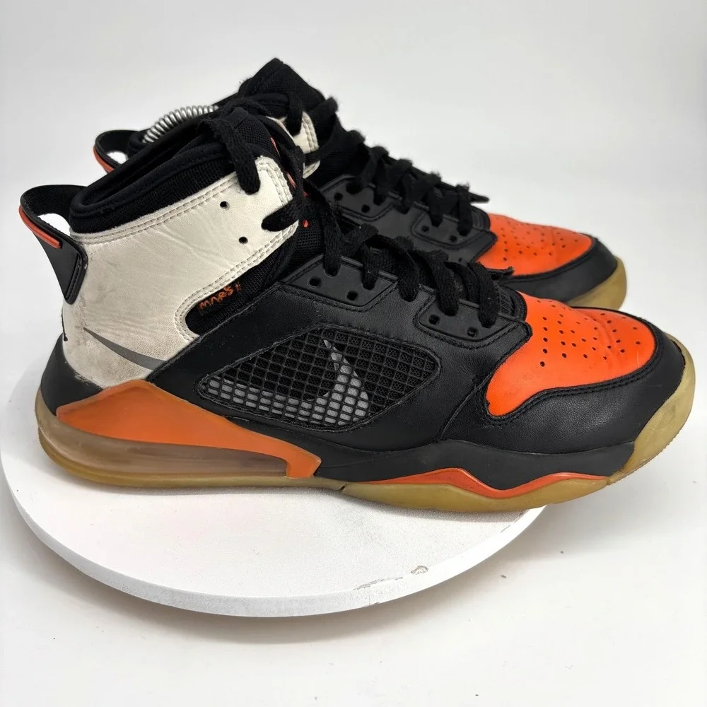 Jordan‎ Mars 270 Basketball Shoes 9 Black Orange CD7070-008 Shattered Backboard